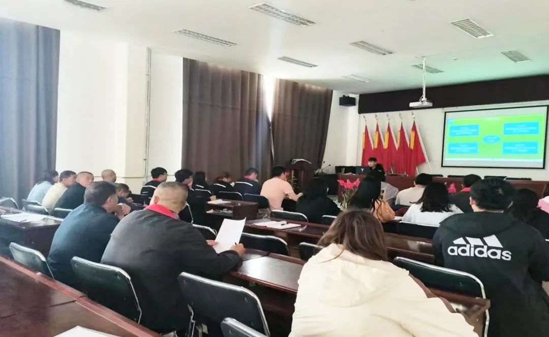 加强溶矿技术培训，全面提升专业水平